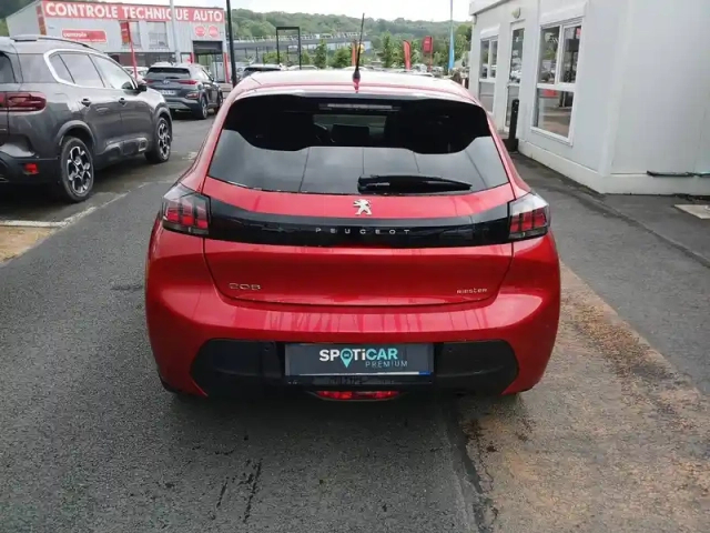 Peugeot 208 puretech 100 s&amp;s eat8 — photo 6