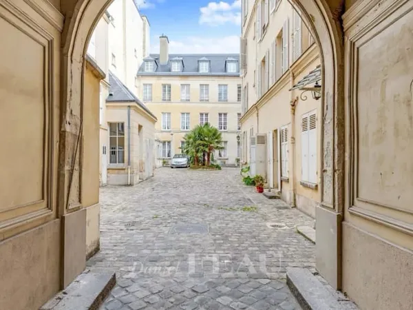 Appartement 8 pièces 269 m²