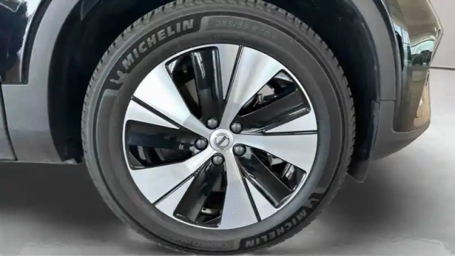 Volvo Xc40 t4 recharge 129+82 ch dct7 — photo 11
