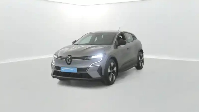 Renault Megane e-tech ev60 220 ch super charge — photo 15