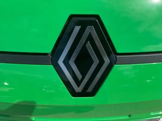 Renault 5 e-tech electrique 120ch evolution autonomie urbaine — photo 11