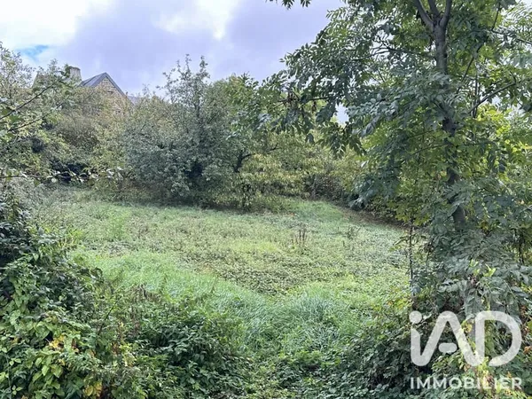 Terrain 569 m²