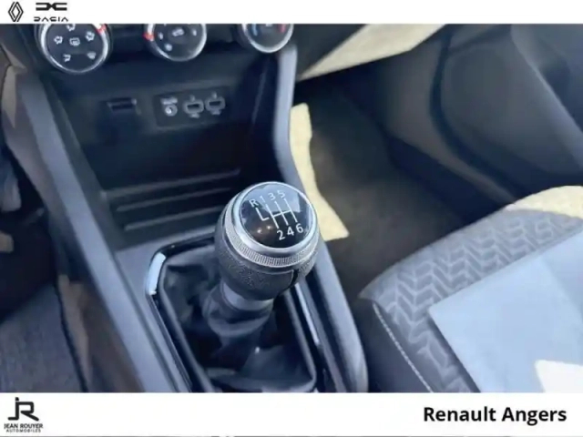 Renault Clio 1.0 tce 90ch limited -21n — photo 6