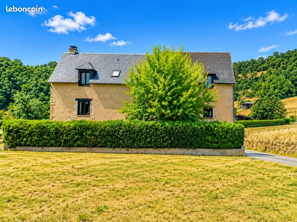 Maison 9 pièces 238m2