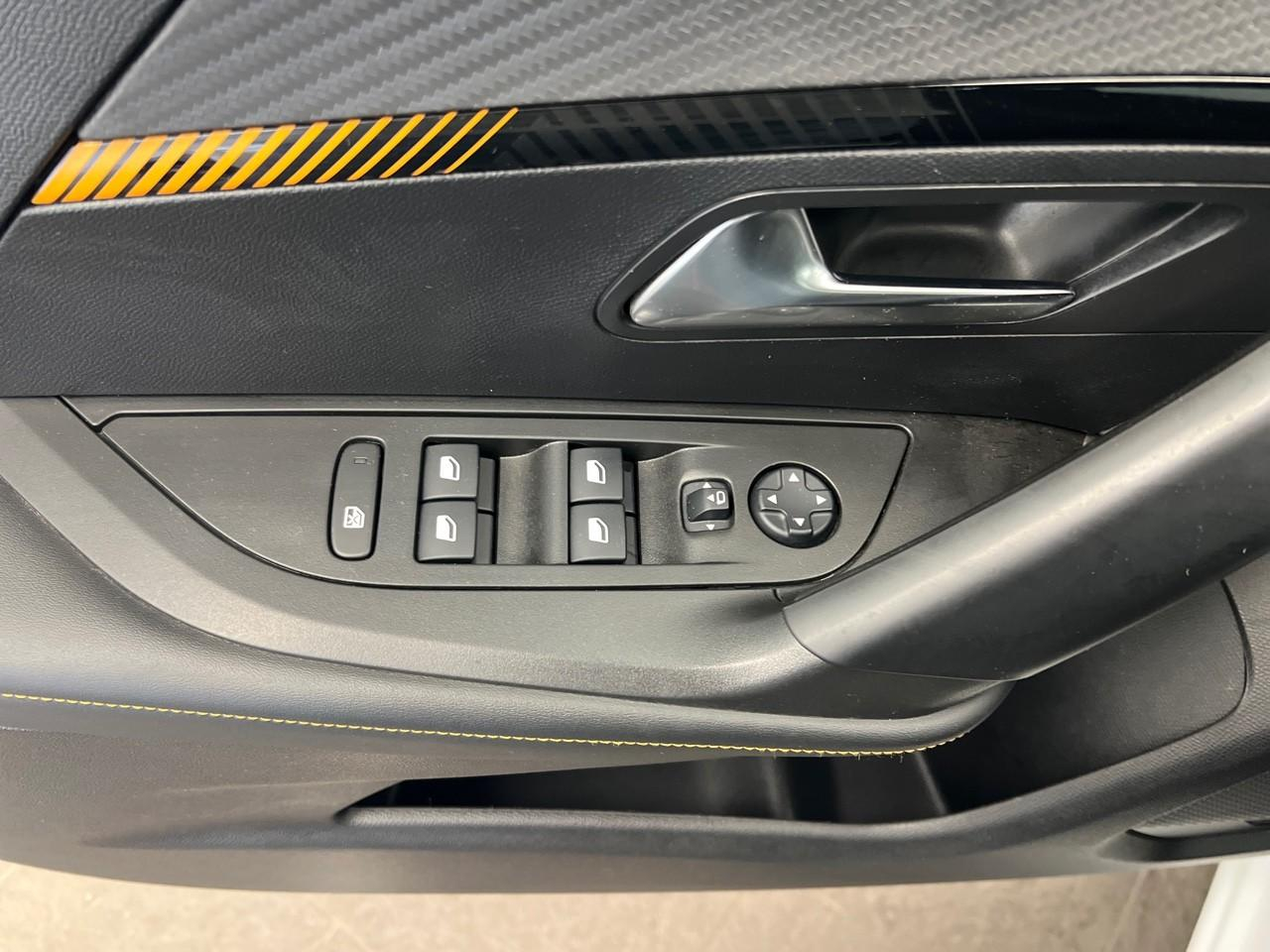 Peugeot 2008 puretech 130 s&s bvm6 roadtrip — photo 21