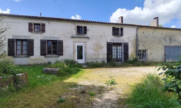 Maison de 145 m² avec 6 chambres, dépendances
