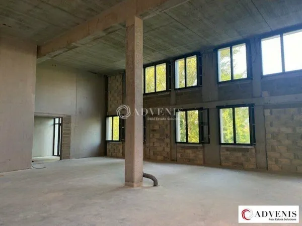 Local d'activité 3055 m²