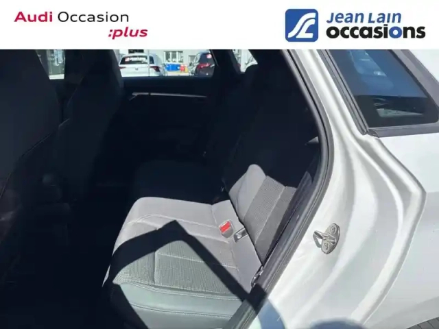 Audi A3 sportback 40 tfsie 204 s tronic 6 — photo 17