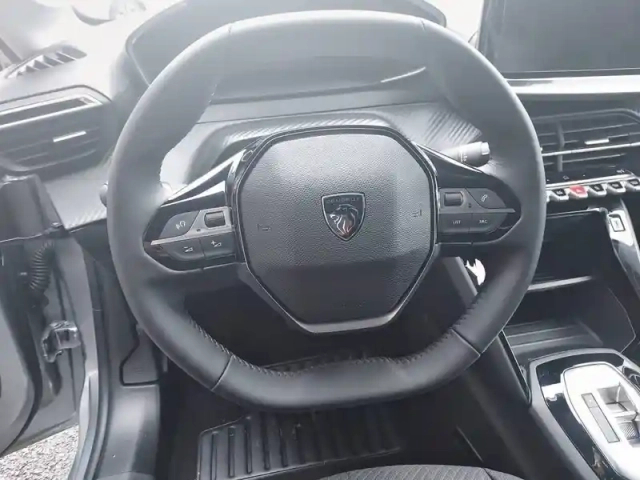 Peugeot 208 hybrid 110 ch e-dcs6 — photo 9