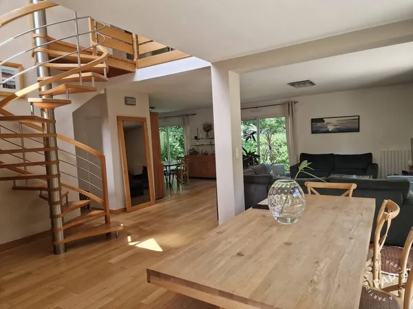 Maison 7 pièces 177 m²