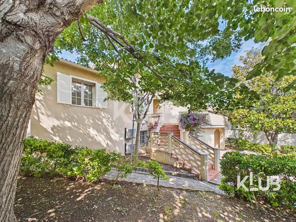 Maison 6 pièces 179 m²