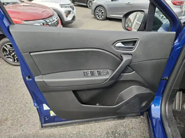 Renault Captur tce 90 ch — photo 12