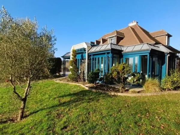 Vente maison Yvré L évêque 260m²