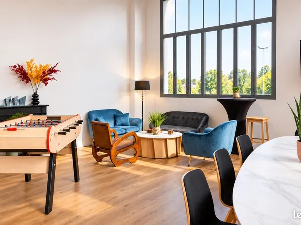 Bureau privatif à louer au mois + coworking - Laval / Changé