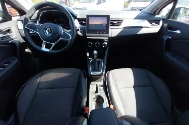 Renault Captur e-tech 145 - 21 — photo 9