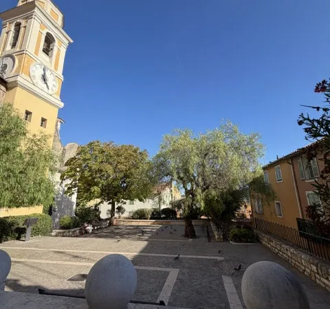 3 pièces meublé calme vieille ville