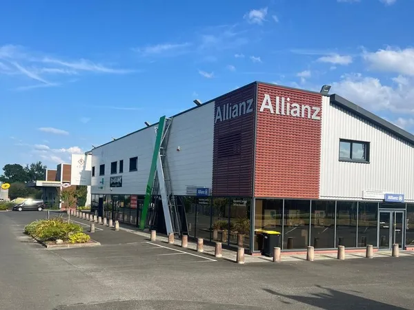 Locaux commerciaux 250 m² - Créon La Sauve