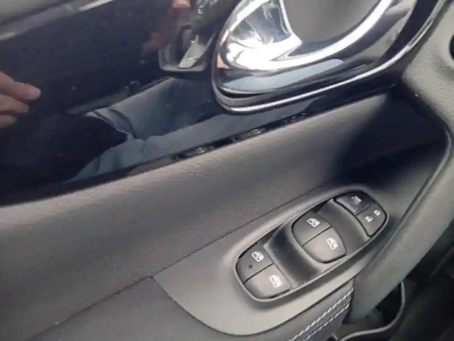 Nissan Qashqai 1.5 dci 115ch n-connecta 2019 euro6-evap — photo 12