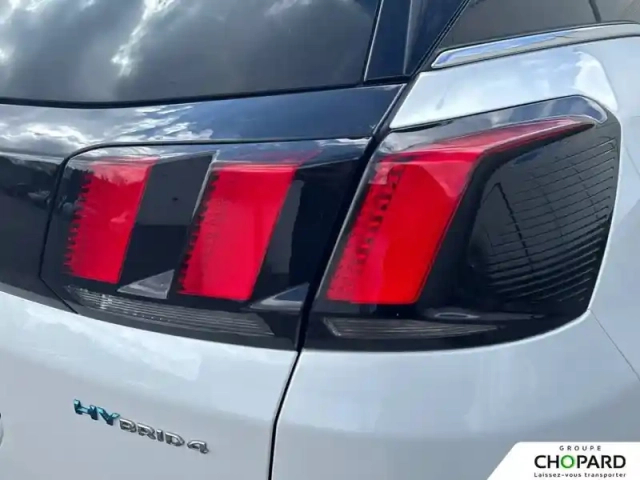 Peugeot 3008 hybrid4 300 e-eat8 — photo 28