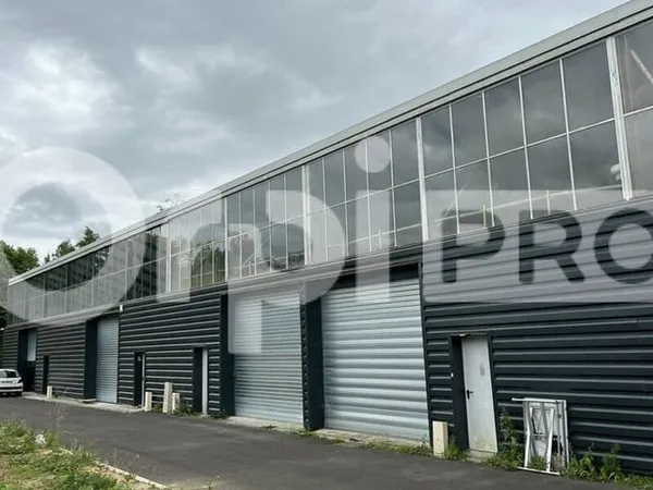 Local d'activité 110 m²