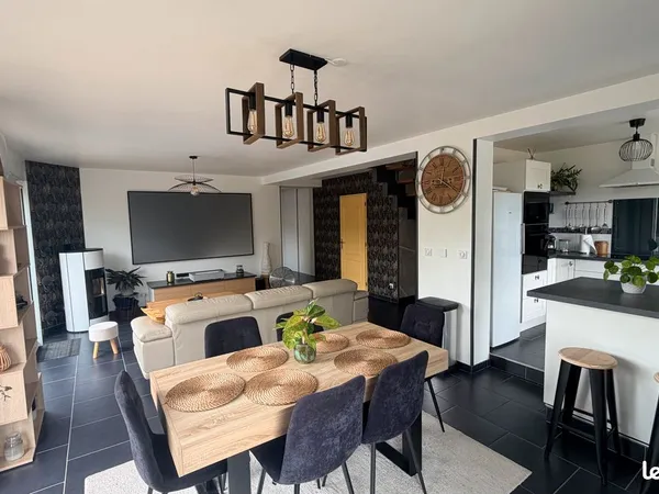 Maison 128 m² - 4 chambres - terrain 870 m² - Saint-Sulpice