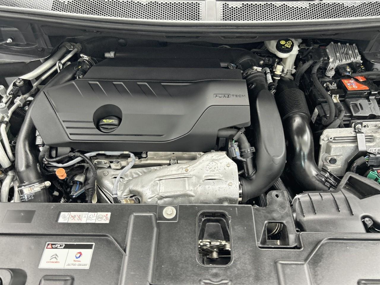 Peugeot 3008 hybrid 225 e-eat8 allure — photo 15