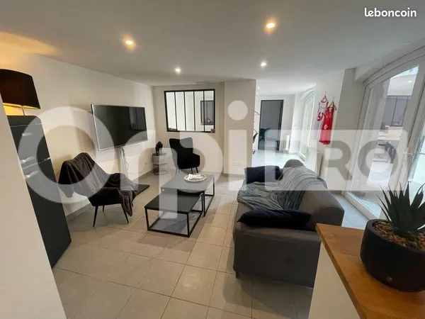 Bureau 51 m²