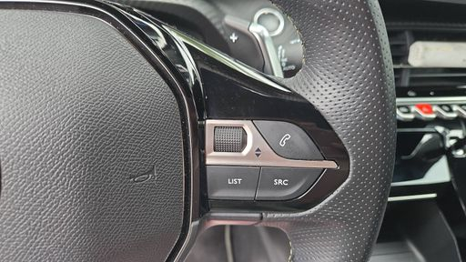 Peugeot 2008 1.2 Hybrid 136 e-DSC6 - GT – 2024 – 12942 km – Hybride essence – Boîte Automatique — photo 25