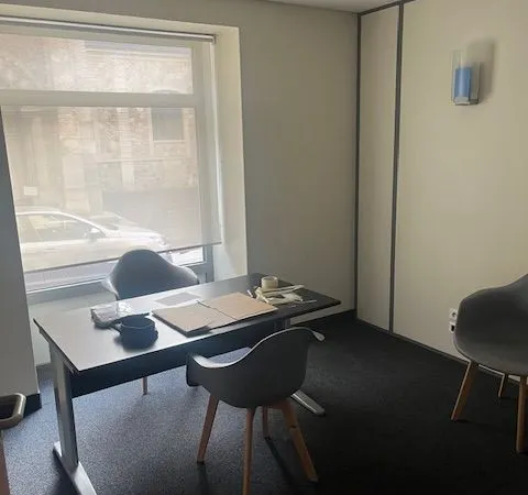 Bureau 9m2