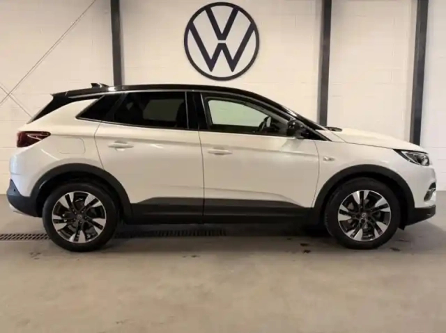 Opel Grandland X 1.2 turbo 130ch elite bva8 109g — photo 5