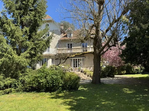 Vends maison de maître