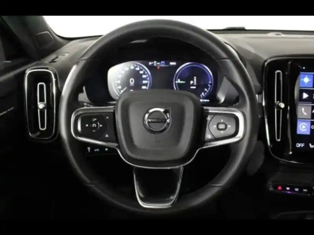 Volvo Xc40 t4 recharge 129 + 82ch plus dct 7 — photo 24