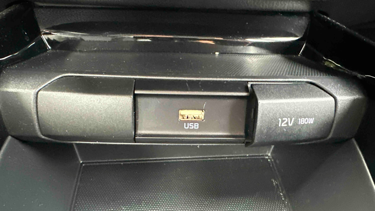 KIA Rio 1.2 DPi 84 ch BVM5 — photo 17