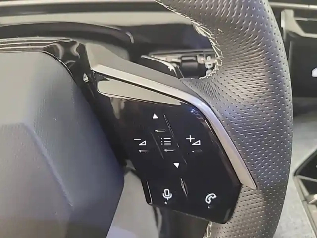 Peugeot 5008 electrique 210 ch 73 kwh — photo 21