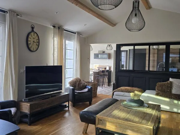 Maison 7 pièces 174 m²