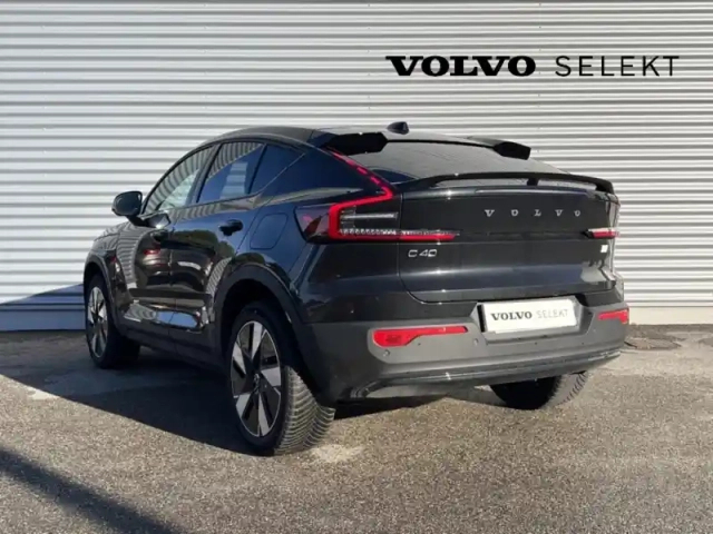 Volvo C40 recharge twin 408ch ultimate awd — photo 18