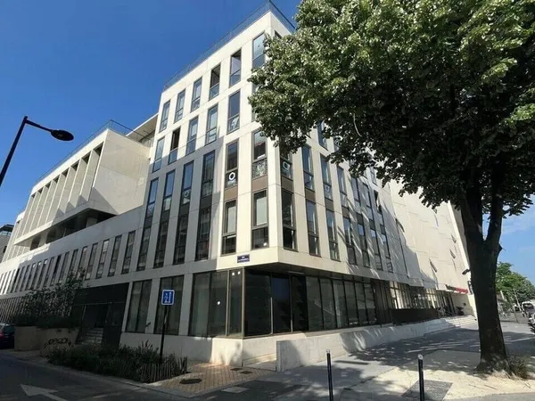 Bureaux 370 m²