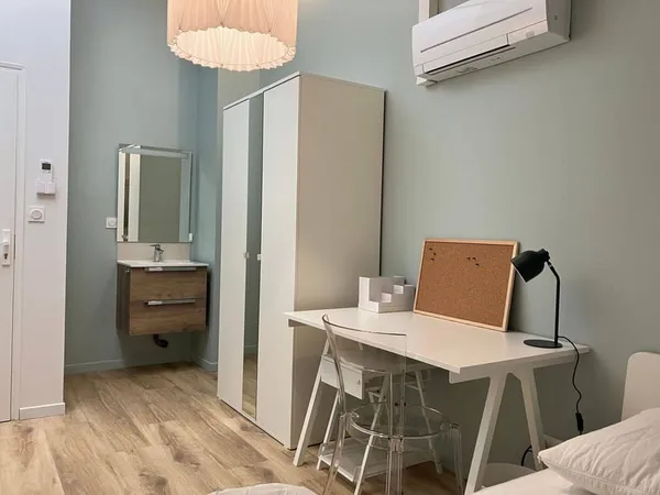 Appartement 6 pièces 10 m²