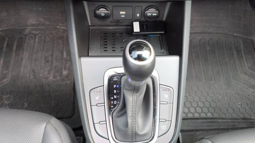 Hyundai Kona 1.6 GDi 141 Hybrid 2WD DCT6 - Executive – 2023 – 22500 km – Hybride essence – Boîte Automatique — photo 10