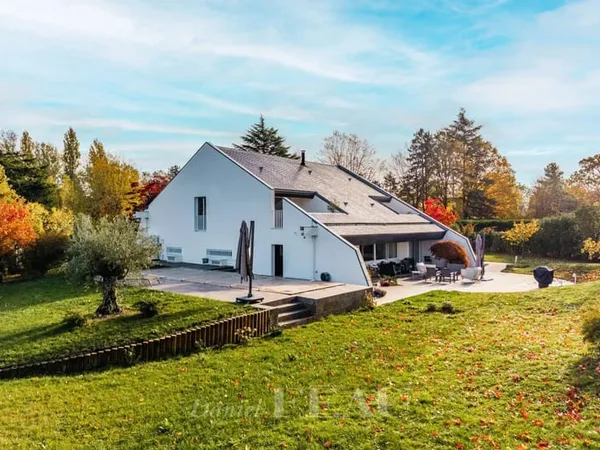 Les-Loges-en-Josas Maison d'architecte meublée avec piscine chauffée