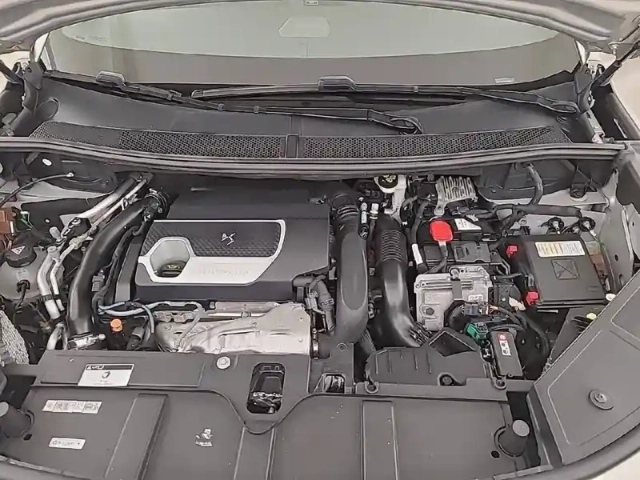 Ds Ds 7 hybride rechargeable e-tense 300 eat8 4x4 — photo 25