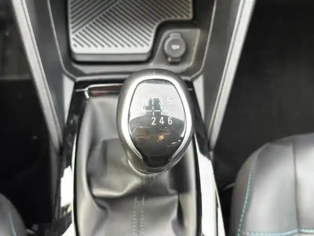 Citroën C4 puretech 130ch s&amp;s feel pack — photo 15