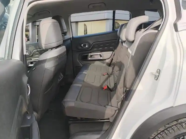 Citroën C5 Aircross hybride rechargeable 225 e-eat8 plus — photo 23