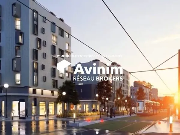 Local commercial 141 m²