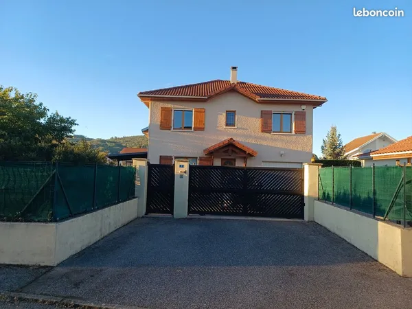 Maison - 5 pièces - 125m²