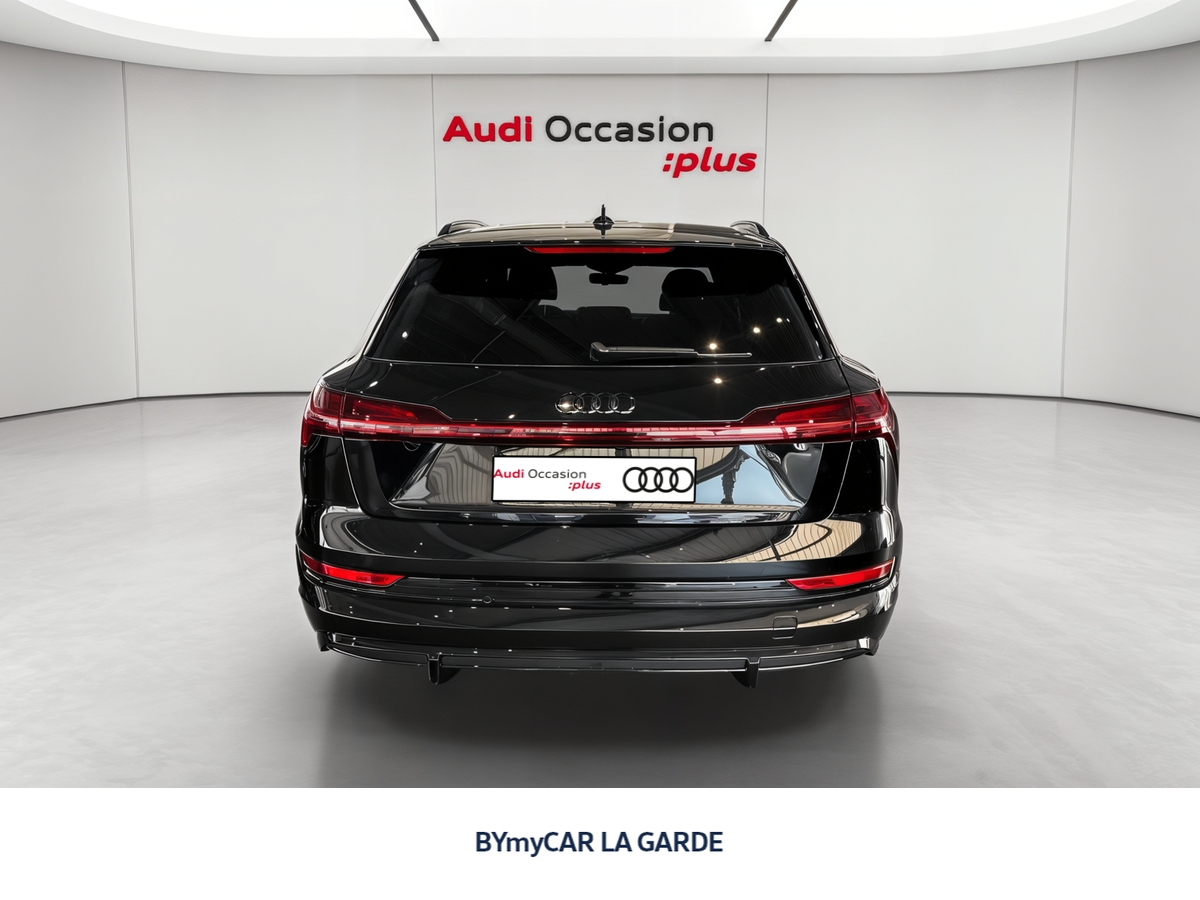 Audi e-tron 55 quattro 408 ch — photo 4