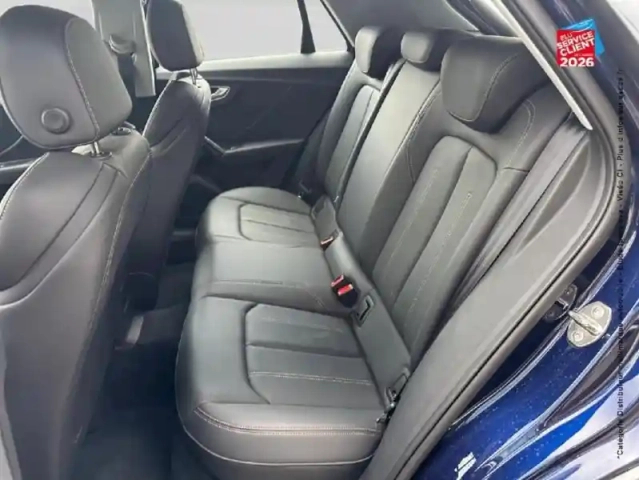 Audi Q2 35 tfsi 150ch design s tronic 7 — photo 11