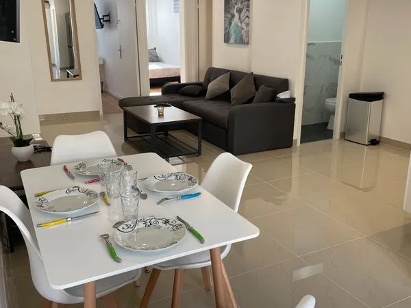 Grande chambre privé 14m2 dans appartement 78m2 + terrasse