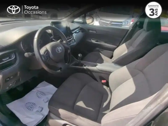 Toyota C-Hr 1.2 turbo 116ch dynamic business 2wd — photo 11