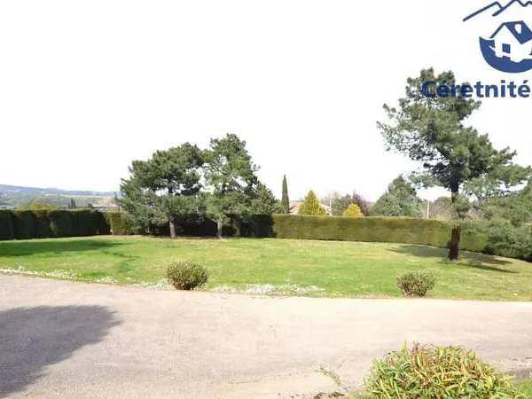 Terrain constructible 2000 m²